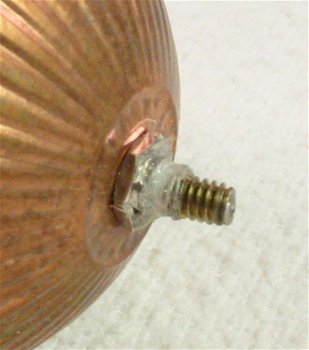 brass thread on BNC on bottom float